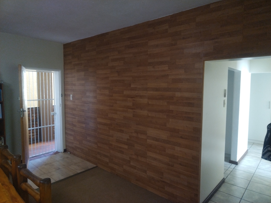2 Bedroom Property for Sale in Potchefstroom North West